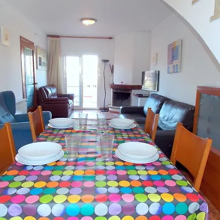 Ester Villa